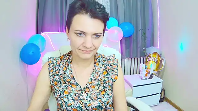 AvaSaturnian online show from 09.17.25