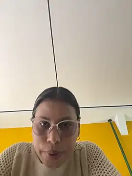 Michluxe 69 online show from 04.22.26