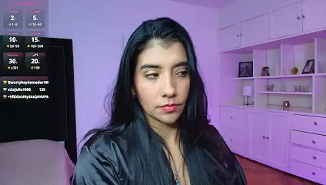 nina moen online show from 10.09.25