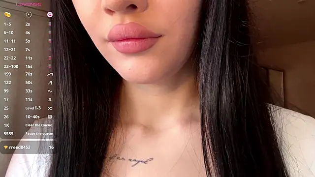 AuraJefcoat online show from 04.05.26