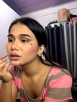 AngelHille online show from 10.15.25