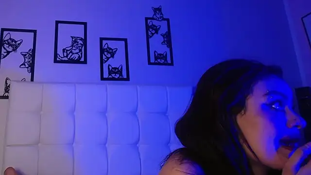 Snapshot of naty_luvinn chatting on 10.26.25 naty luvinn online show from 10.26.25