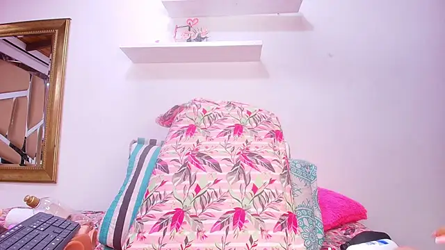 sweegirl69 online show from 09.20.25