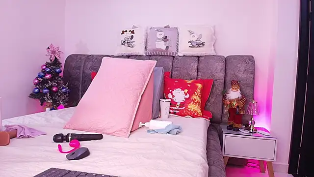 sweegirl69 online show from 12.22.25