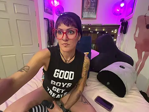 Snapshot of kinkycanner chatting on 02.25.26 kinkycanner online show from 02.25.26