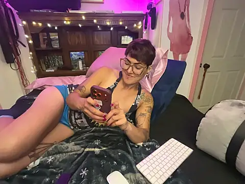 Snapshot of kinkycanner chatting on 03.26.26 kinkycanner online show from 03.26.26