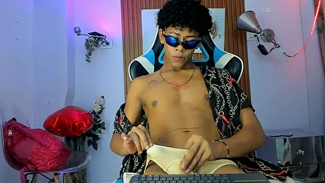 Juan contreras online show from 09.24.25