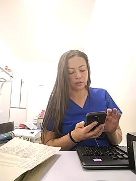 Madisson-04  online show from 10.11.25