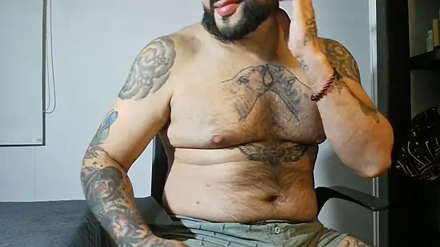 DaddyBear   online show from 09.16.25