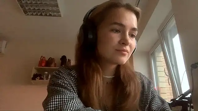 BunnyTiedeman online show from 09.09.25