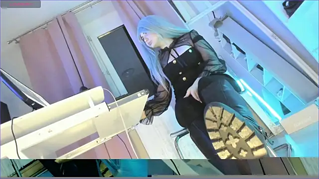 CruelSiren online show from 10.01.25