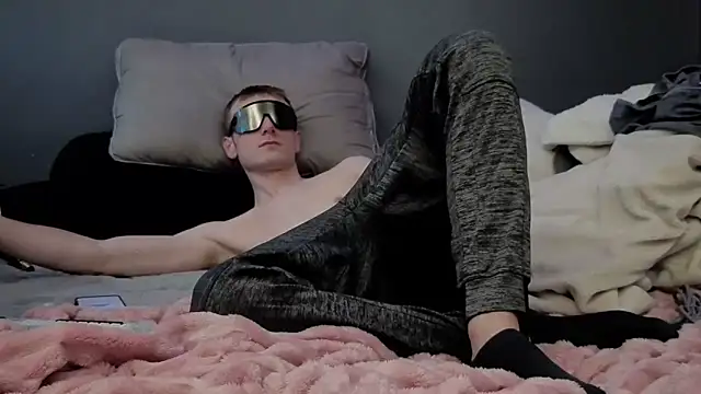 maskedboy1 online show from 05.29.26