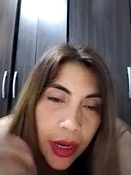 Camila latina 0 online show from 11.13.25