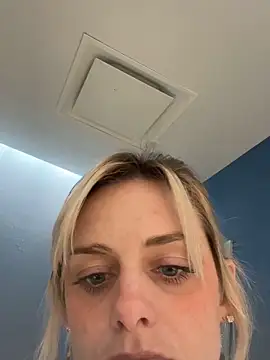 BriTaySayy online show from 10.28.25