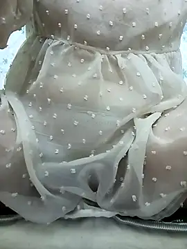 YukiLy online show from 10.09.25