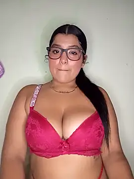 Snapshot of Cat_Hot_Party chatting on 10.06.25 Cat Hot Party online show from 10.06.25