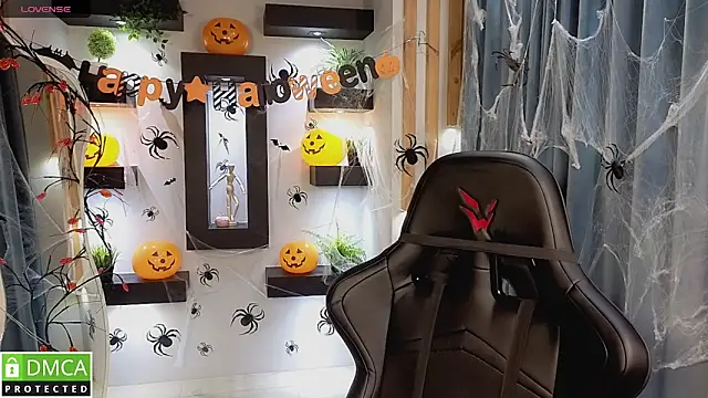 Roxy foxi online show from 10.30.25