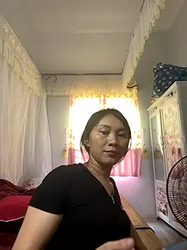 Almond-cute online show from 09.09.25