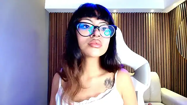 Snapshot of AlanaWalker9 chatting on 03.02.26 AlanaWalker9 online show from 03.02.26