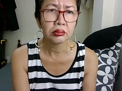 Snapshot of radar777 chatting on 10.10.25 radar777 online show from 10.10.25