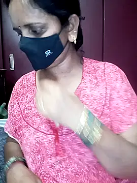 Snapshot of Mee_harini-telugupilla chatting on 04.23.26 Mee harini-telugupilla online show from 04.23.26