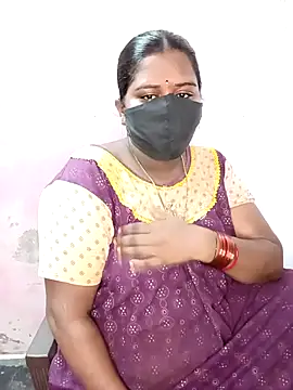 Snapshot of chubby_babitha-telugu chatting on 09.23.25 chubby babitha-telugu online show from 09.23.25