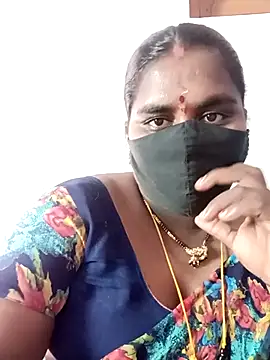 Snapshot of chubby_babitha-telugu chatting on 10.30.25 chubby babitha-telugu online show from 10.30.25