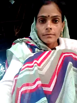 Snapshot of H_seema chatting on 10.15.25 H seema online show from 10.15.25