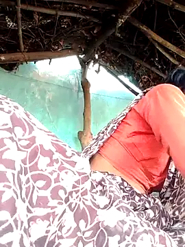 Snapshot of H_seema chatting on 10.16.25 H seema online show from 10.16.25