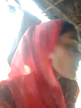 Snapshot of H_seema chatting on 10.27.25 H seema online show from 10.27.25