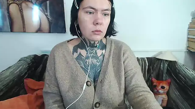 The ICE woman online show from 09.19.25