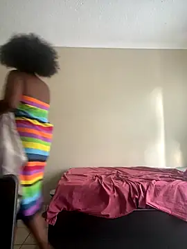 Moonzy77 online show from 09.19.25