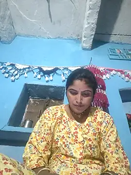 LUCKY cut online show from 11.10.25