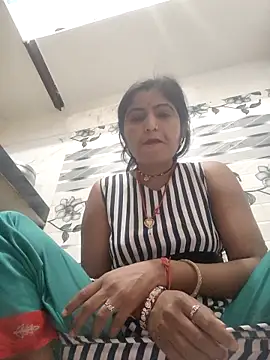 LUCKY cut online show from 03.10.26