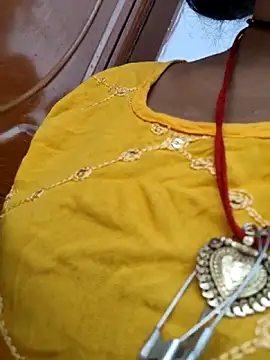 LUCKY cut online show from 04.05.26