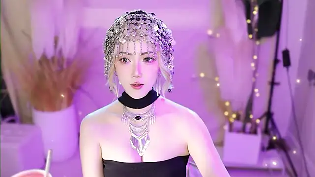 FEIFEI8-2025 online show from 09.15.25
