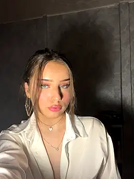 Immy Megan online show from 10.11.25