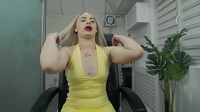 Snapshot of ViktoriaBlue chatting on 10.15.25 ViktoriaBlue online show from 10.15.25