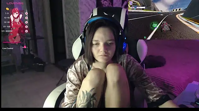 Snapshot of Kitti_study chatting on 10.04.25 Kitti study online show from 10.04.25