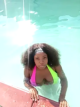 SweetSlenderChoc online show from 02.04.26