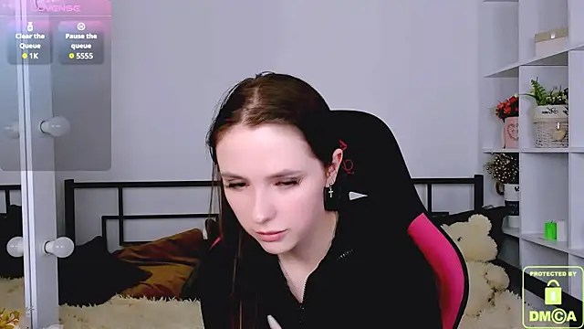 WildHoneyXO online show from 11.06.25