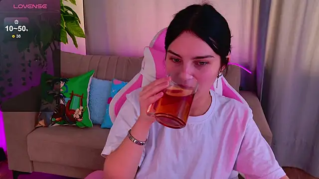 Angel Braun online show from 10.23.25