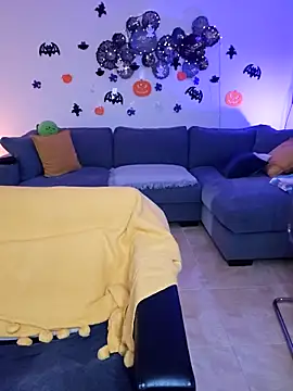 Snapshot of AngelaWild- chatting on 11.03.25 AngelaWild- online show from 11.03.25