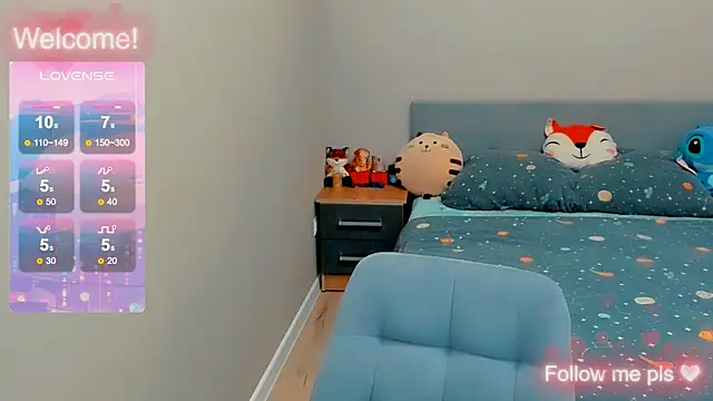 Kitten Alissa online show from 11.21.25