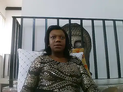 BrownSkinGirlx25 online show from 09.10.25
