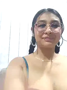 Emiily Johamson online show from 09.22.25