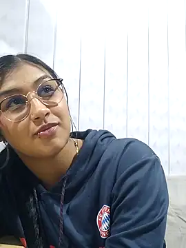 Emiily Johamson online show from 09.24.25