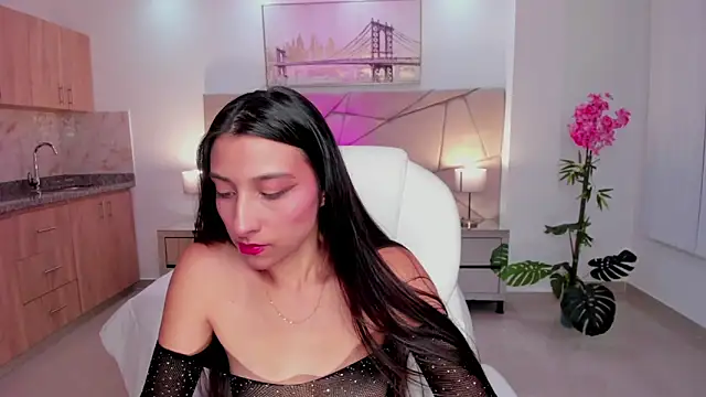 Kristen Rousse online show from 09.25.25