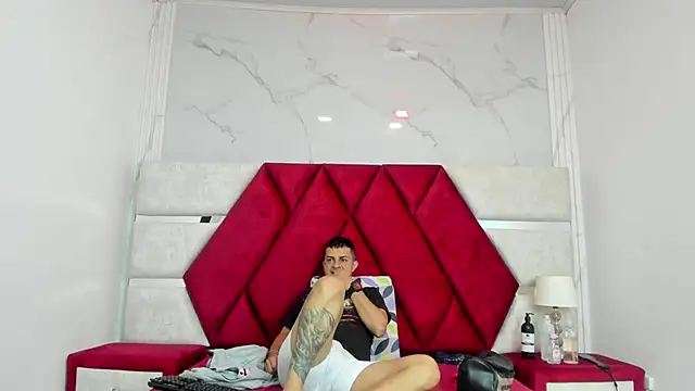 Kity spiderr online show from 02.24.26