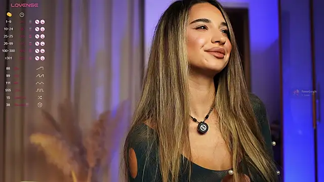 Snapshot of ItalianGirl chatting on 10.06.25 ItalianGirl online show from 10.06.25